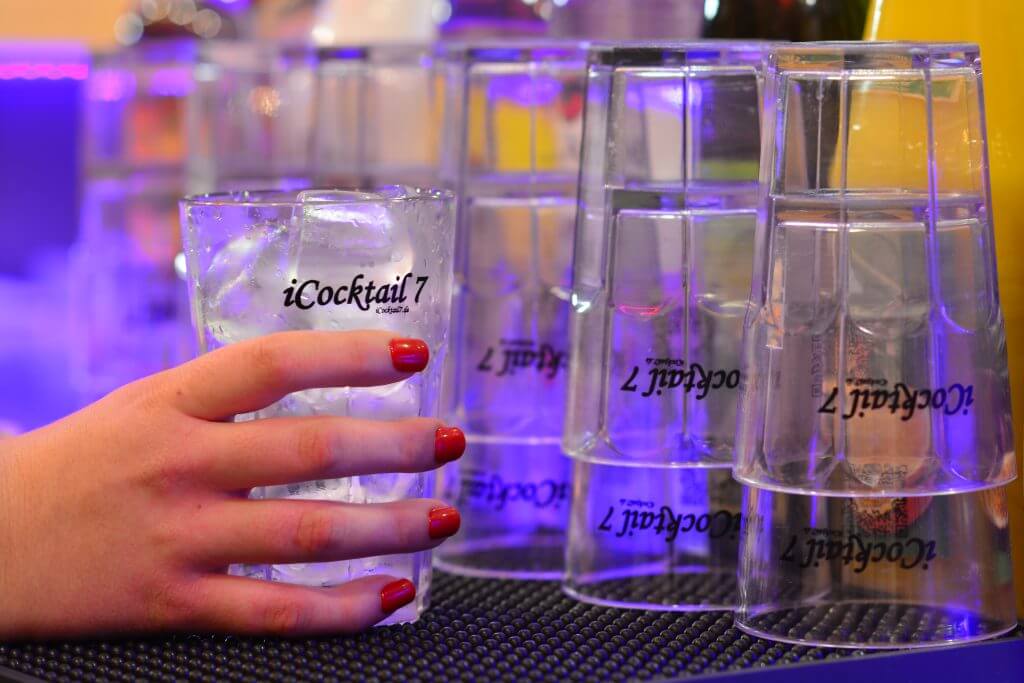 iCocktail7 Cocktailmaschine Gläser